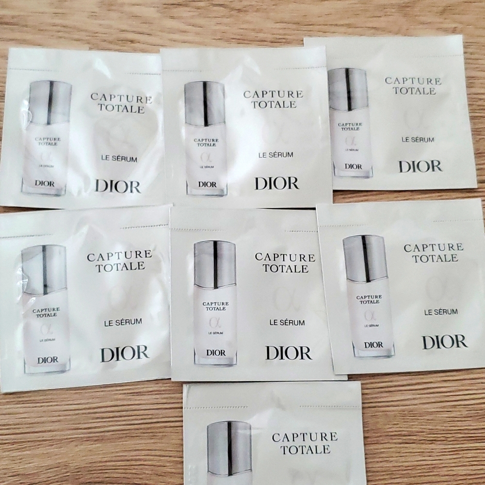 Brand New never used DIOR Capture Totale Le Serum  7 Day trial ..